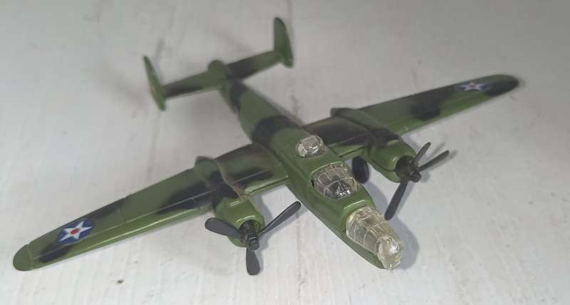 Vintage Maisto B 25 Mitchell Plane