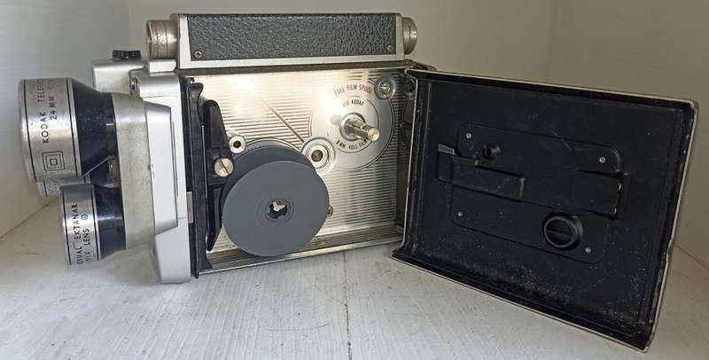 Vintage KODAK Cine Automatic Turret f/1.9 - 3 Lens - 8mm Movie Camera Wind Up work!