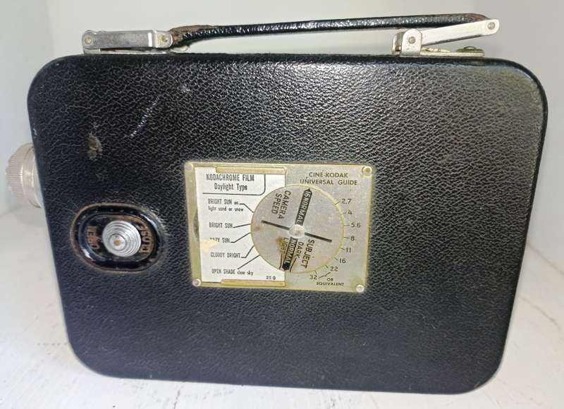 Vintage Cine-kodak Eight-25 movie Camera-wind up mechanism working