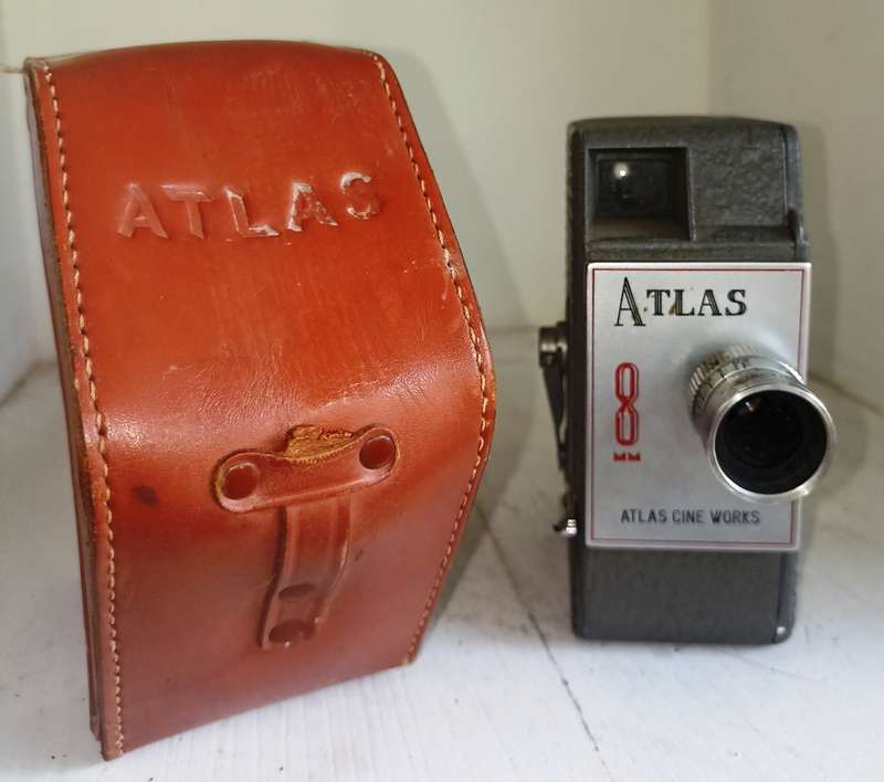 Vintage Atlas 8 mm Cine works movie Camera-wind up mechanism working-leather pouch