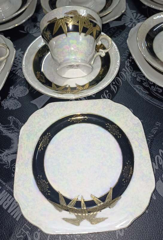 Mother of Pearl, Gold Embossed 24 piece Joyale Fine China Hand Pained Patt.no 9153 Tea set no 2