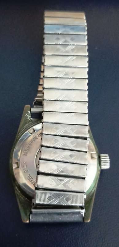 Lanco 17 Jewels-shock protected-Swiss Made men`s wrist watch in good condition-working
