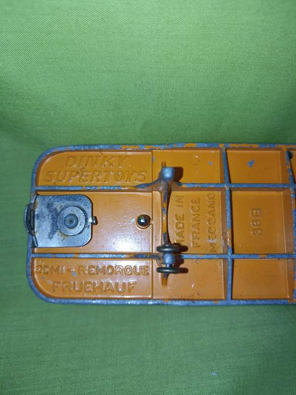 Dinky Supertoys Toys- Semi-Remoroue Fruehauf 36B Made France Die Cast