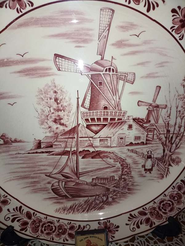 Big dia. 41 cm Royal Crown Pink Delft round Porcelain plate good condition