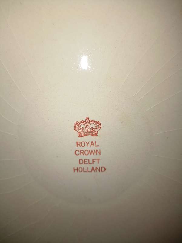 Big dia. 41 cm Royal Crown Pink Delft round Porcelain plate good condition