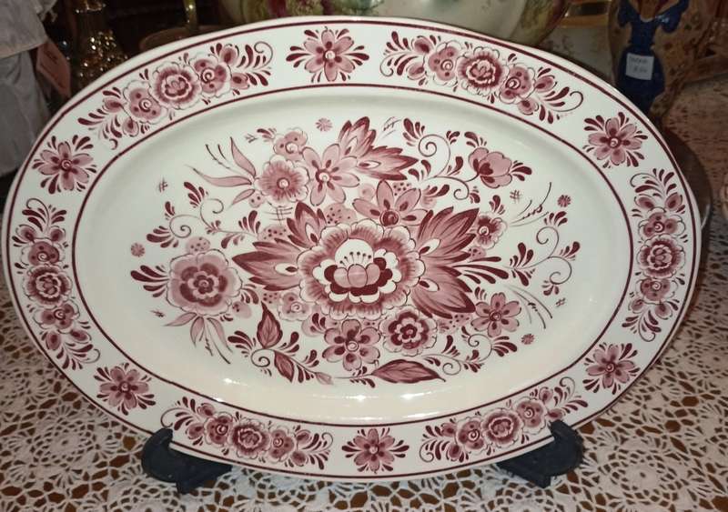 Big dia. 42 cm x 30 cm Royal Crown Pink Delft Oval Porcelain plate good condition