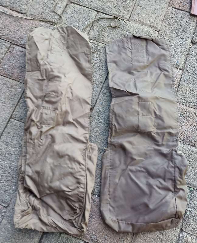 4 Old SA Army Toiletries bags from the 1960/70`s-sell per bag and not as a lot-good condition