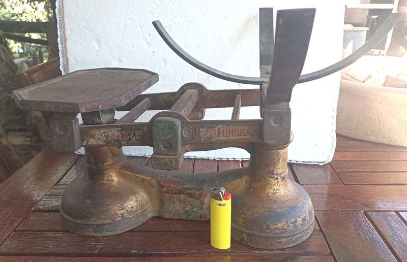 Vintage W&A Avery Birmingham Shop Scale without bucket-working