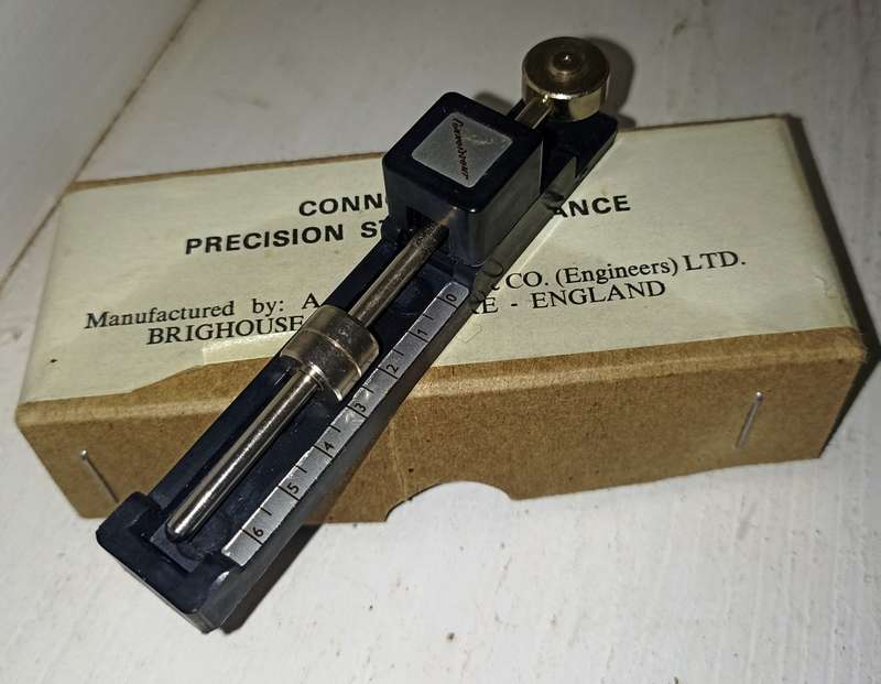 Vintage  Gramophone Connoisseur Precision Stylus Balance with instructions