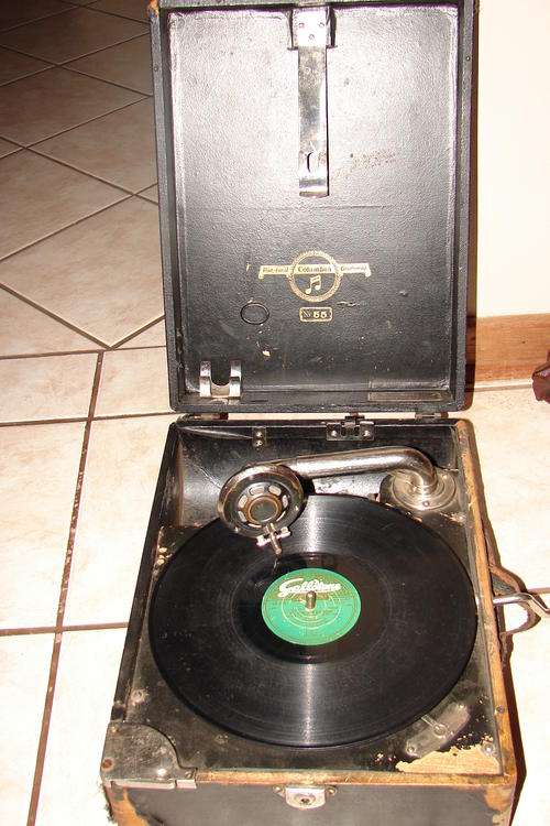 Columbia Vintage Wind-up Grafonola (Gamophone) No 55