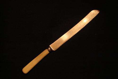 1x Sheffield England - Vintage Bread Knive-31cm long
