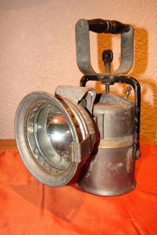 The Premier Lamp-Made in England-Crestell Eng. Co. Ltd Leeds (Carbide)