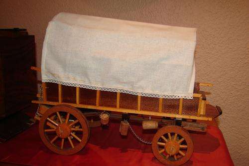 Hand made Scale Model "Voortrekker" Wagon - lenght 43cm, Height 33cm and width23cm-good condition