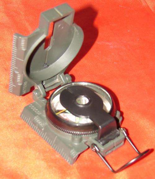 Lanzor Compass - Metal Dark Green - Good condition