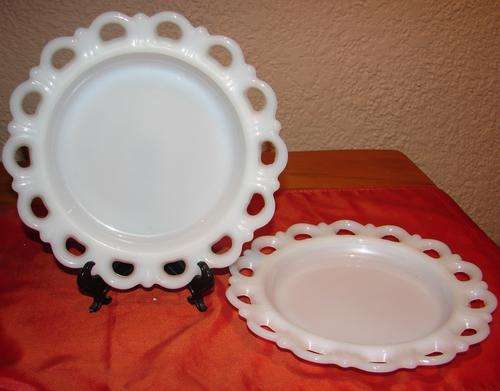 One Pierced Milk Glass Plate - Dia.21cm-Good condition - No chips/cracks
