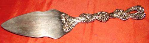 Beautiful Silver Plated Cake Lifter - Lenght 28cm