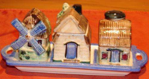Beautiful Vintage Porcelain Salt and Pepper Set-Good-No chips/cracks
