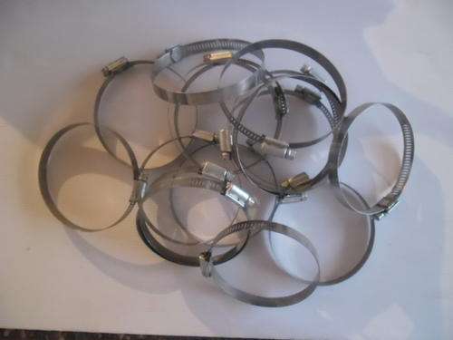 20X  NEW STEEL PIPE  CLAMPS. ONE BID. READ DISCRIPTION?