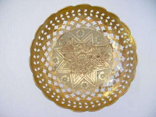 BEAUTIFULL DETAIL BRASS BASKET FROM INDIA. PLEASE READ DISCRIPTION