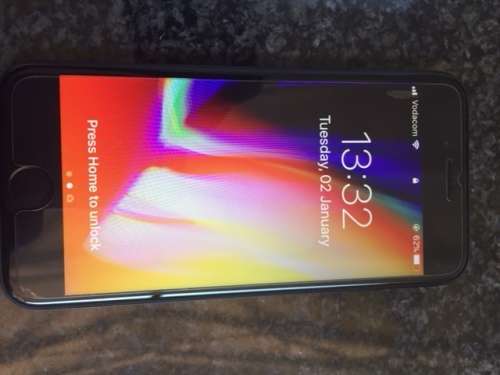 Iphone 7 256gb local phone in original box mint condition
