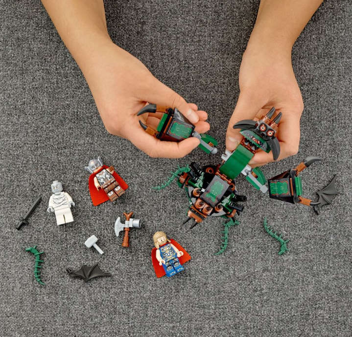 LEGO® Marvel Super Heroes Attack on New Asgard