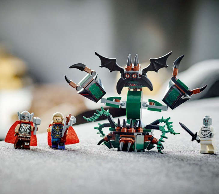 LEGO® Marvel Super Heroes Attack on New Asgard