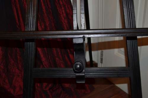 Easel