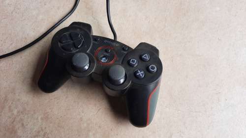 Playstation 3 console + game controllers + 6 games + HDMI cable