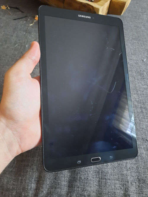Samsung Galaxy Tab E
