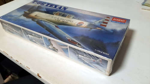 Academy 1/72 T-6G Texan