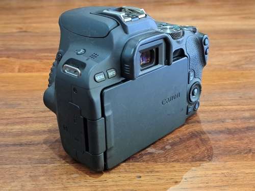 Canon 200D body-only (PLEASE READ)