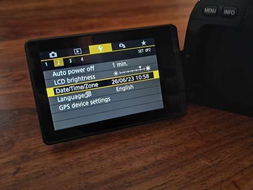 Canon 200D body-only (PLEASE READ)