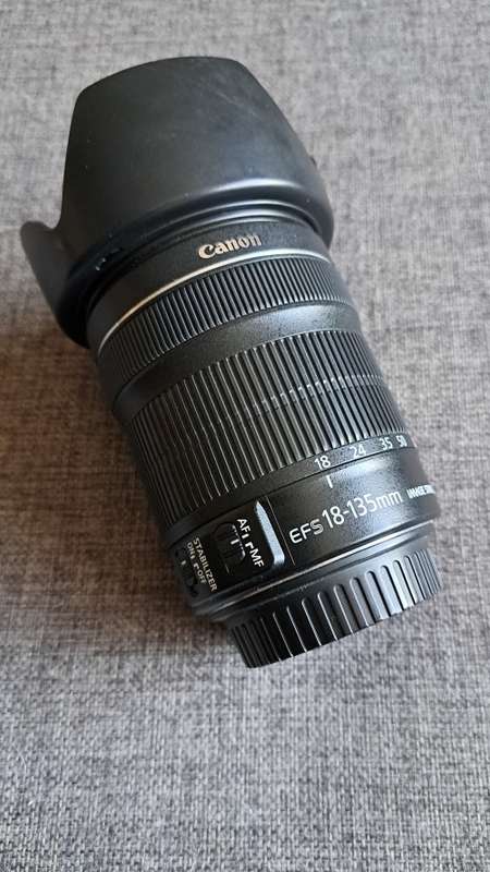Canon EF-S 18-135mm IS STM