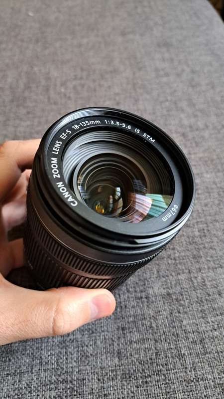 Canon EF-S 18-135mm IS STM