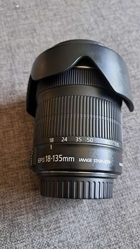 Canon EF-S 18-135mm IS STM