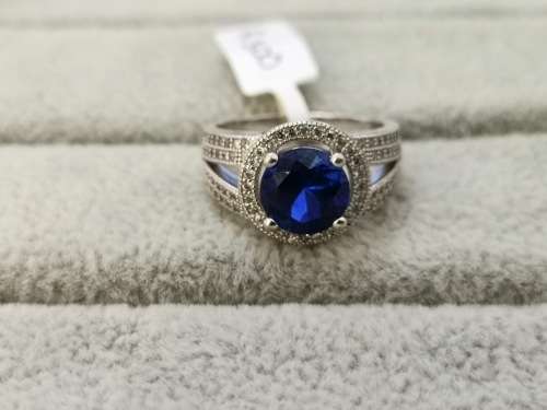Dazzling, Sterling Silver Ring