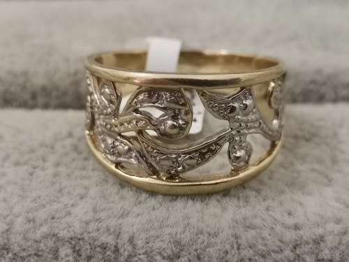 DISCOUNT!! Detailed Yellow Gold Ring