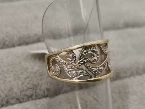 DISCOUNT!! Detailed Yellow Gold Ring