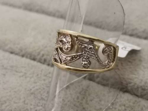 DISCOUNT!! Detailed Yellow Gold Ring