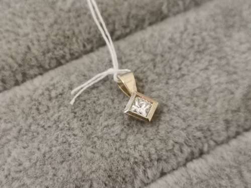 Dainty Yellow Gold Diamond Pendant