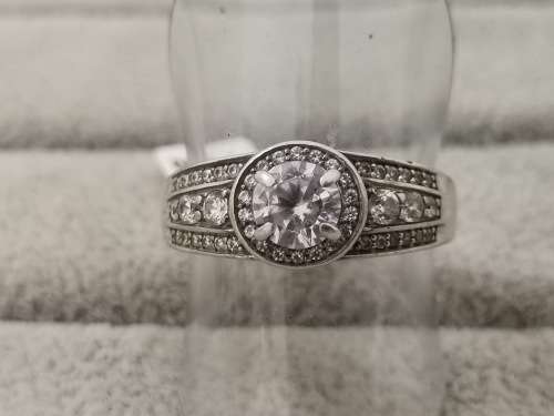 Dazzling Silver Ring