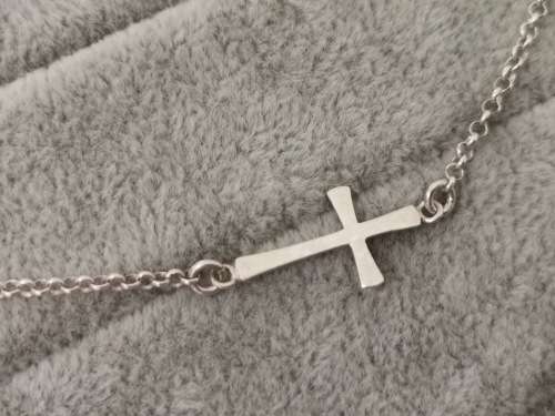 Sweet Silver Cross Chain
