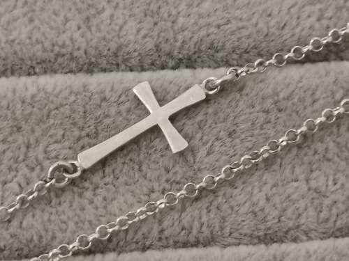 Sweet Silver Cross Chain