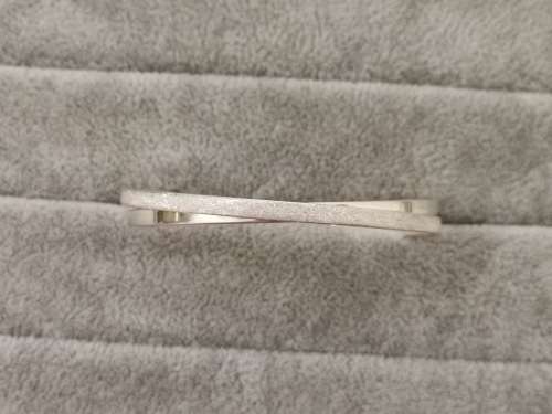 Pretty Silver Bangle