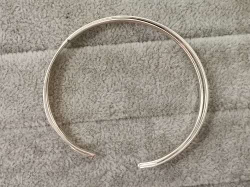 Pretty Silver Bangle