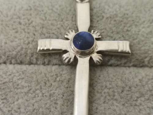 Gorqeous Silver Cross Pendant