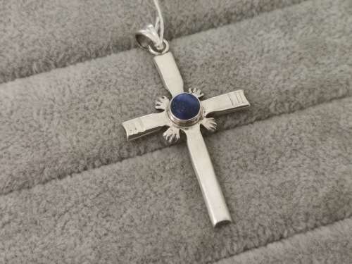 Gorqeous Silver Cross Pendant