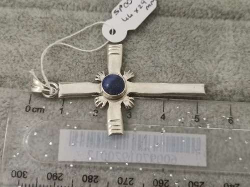 Gorqeous Silver Cross Pendant
