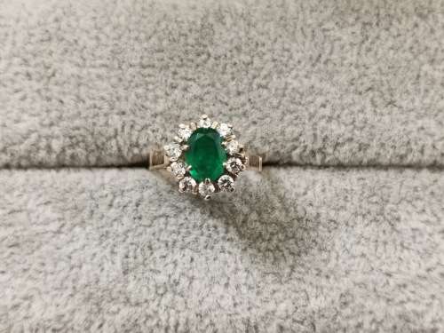 Magnificent Gold and EMERALD Ring!