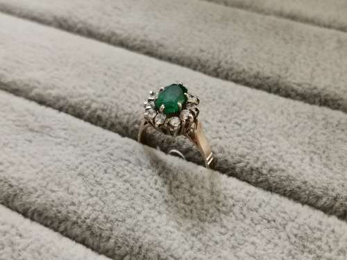 Magnificent Gold and EMERALD Ring!